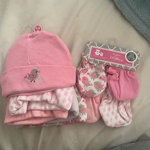 Cribmates 4 Pairs of Beanies & Matching Mittens